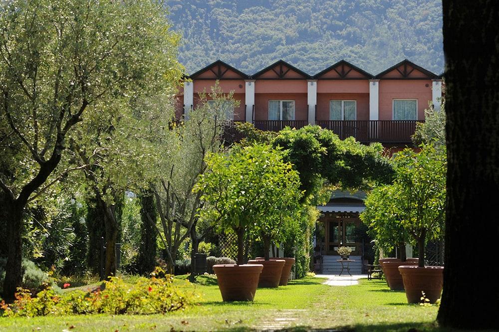 Iseo Lago Hotel Εξωτερικό φωτογραφία